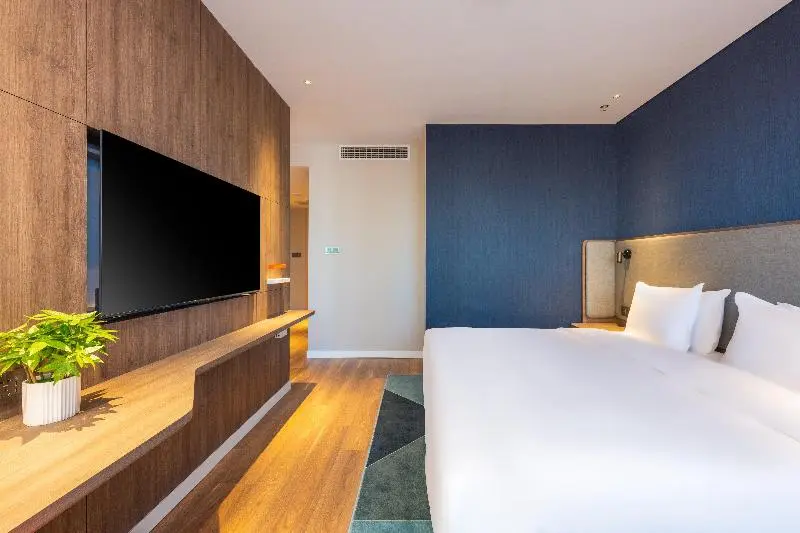 キングサイズベッドのスイートルーム, Holiday Inn Express Xinji City Center, An Ihg