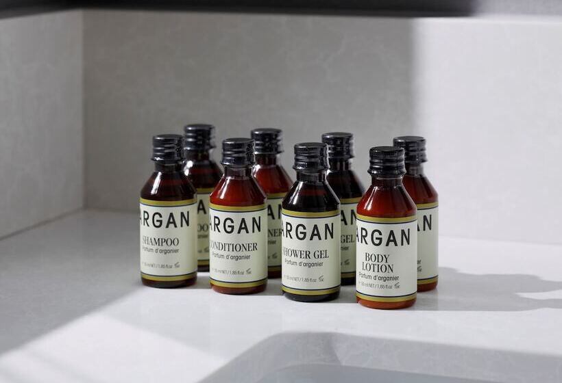 اتاق استاندارد سه تخته با چشمانداز باغ, The Hotel Sanraku Kanazawa 21th December 2022 Open