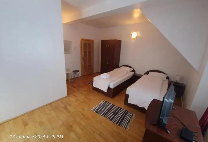 Camera Familiare, Casa Flavius