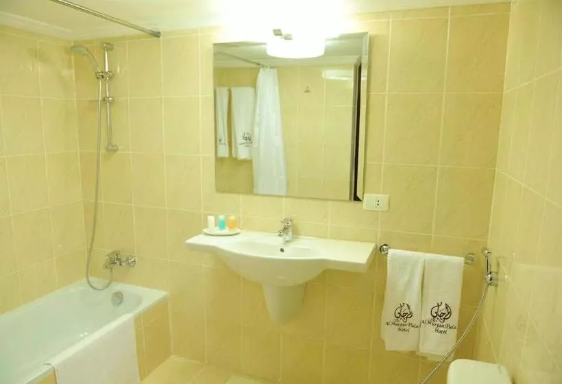 Deluxe Room Mountain View, Al Murjan Palace Hotel Jounieh