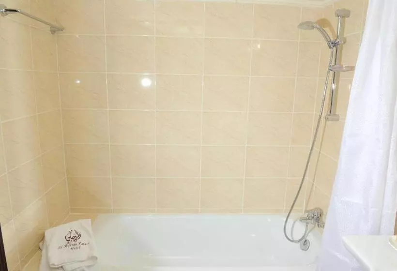 Deluxe Room Mountain View, Al Murjan Palace Hotel Jounieh