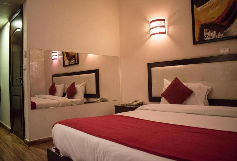 Deluxe Room Mountain View, Al Murjan Palace Hotel Jounieh