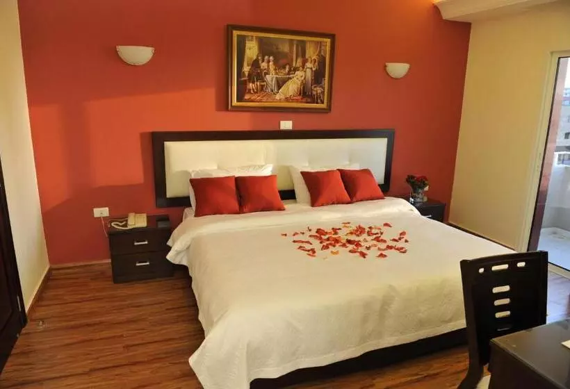 سوئیت با تخت بزرگ, Al Murjan Palace Hotel Jounieh