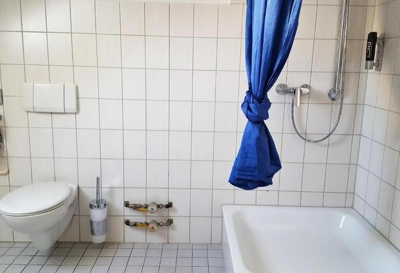 آپارتمان 2 خوابه, Aparthotel B & L