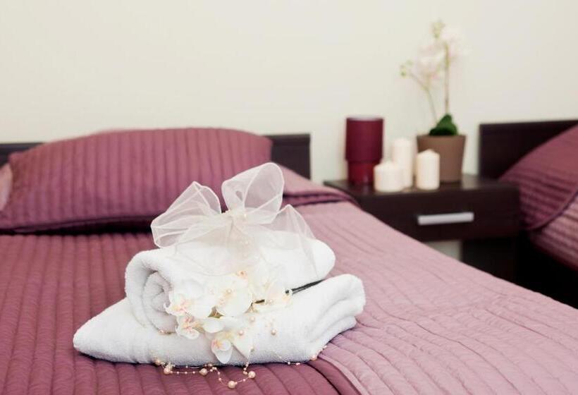 Номер Стандарт Индивидуальный, Bedrooms Piotrkowska 64