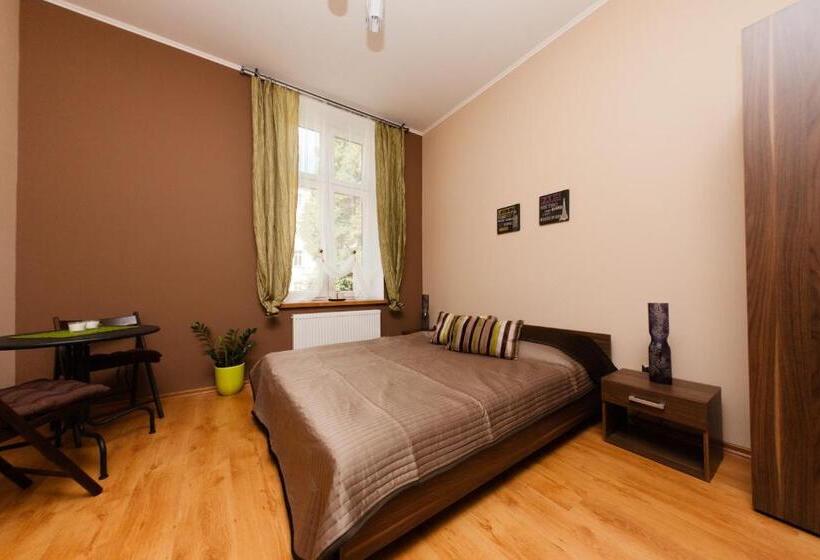 اتاق استاندارد, Bedrooms Piotrkowska 64