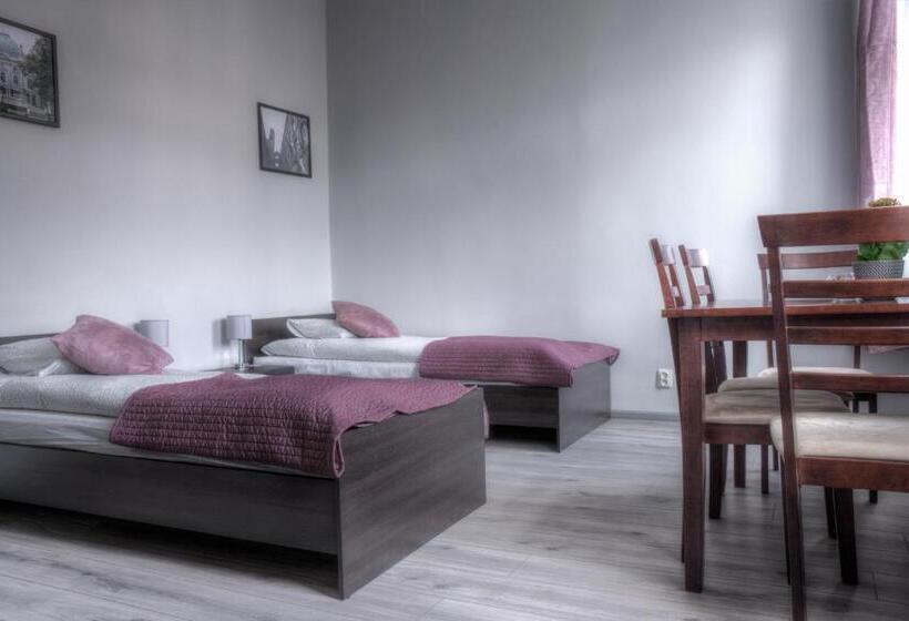 آپارتمان 2 خوابه, Bedrooms Piotrkowska 64