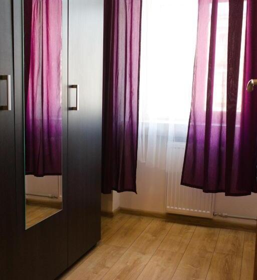 اتاق خانوادگی, Bedrooms Piotrkowska 64