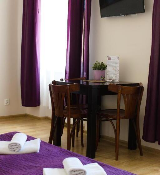 اتاق خانوادگی, Bedrooms Piotrkowska 64