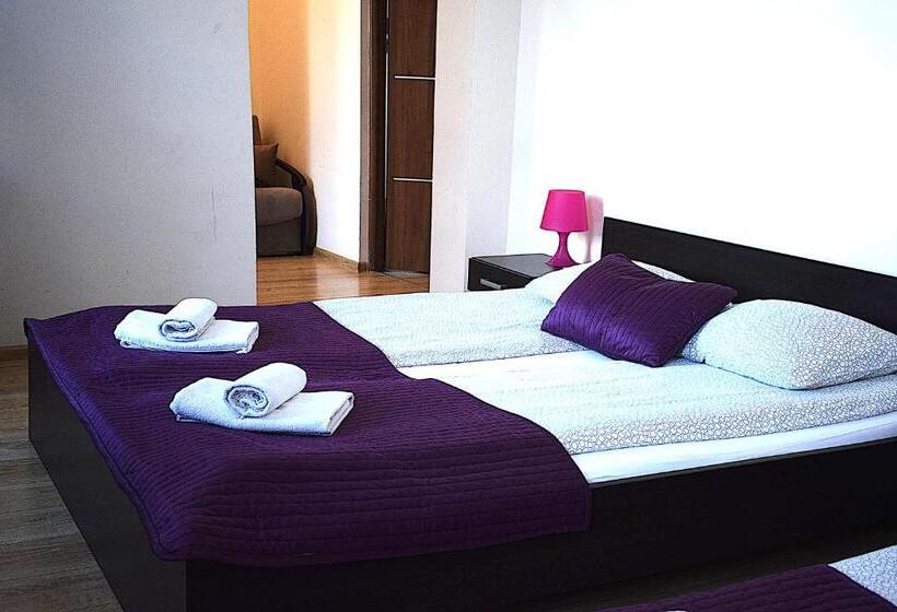 اتاق خانوادگی, Bedrooms Piotrkowska 64