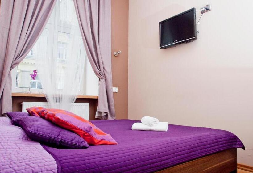 Номер Стандарт, Bedrooms Piotrkowska 64