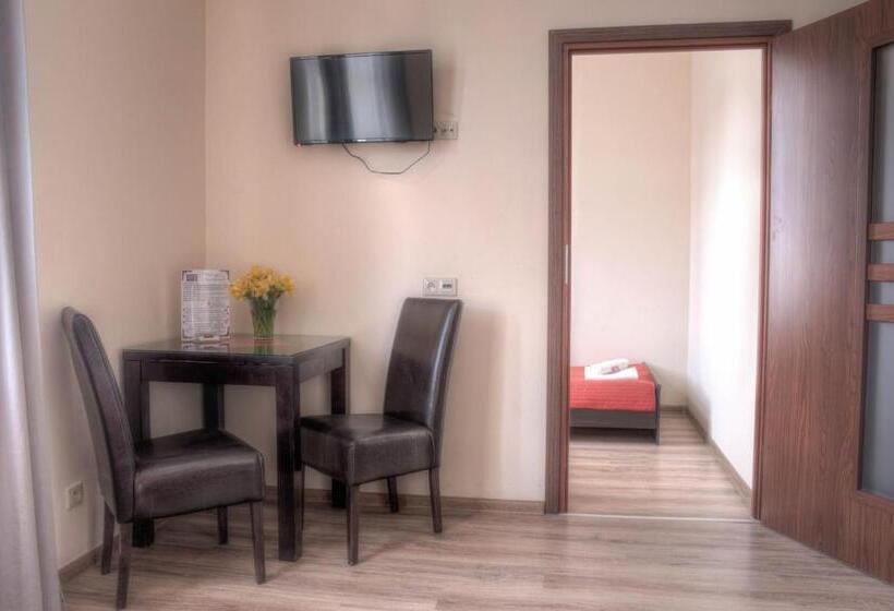 Номер Стандарт Трехместный, Bedrooms Piotrkowska 64