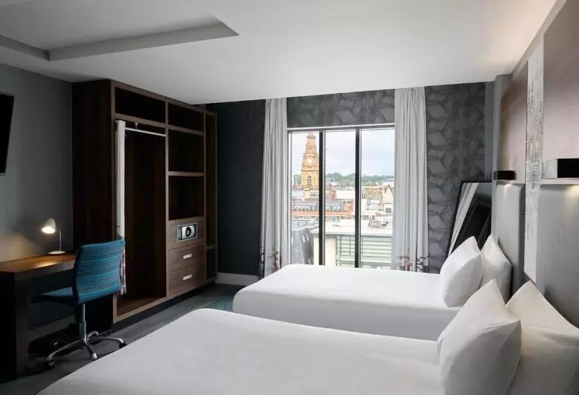 スタンダードルーム, Aloft Liverpool