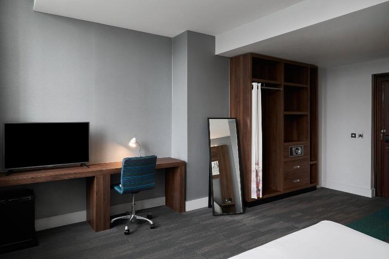 Номер Стандарт, Aloft Liverpool