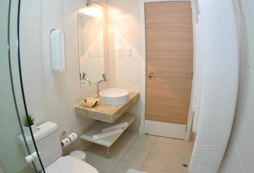 豪华三人间, Br Suítes