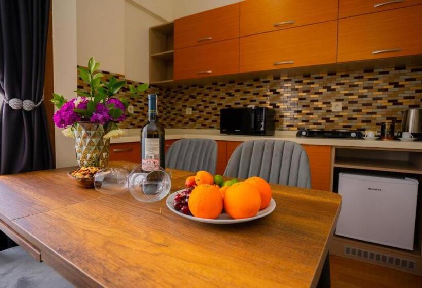 デラックスルーム, Cihangir By Aydin Suite