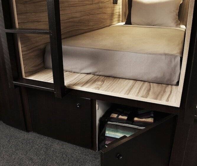 تختخواب در اتاق مشترک, The Pod At Beach Road Boutique Capsule