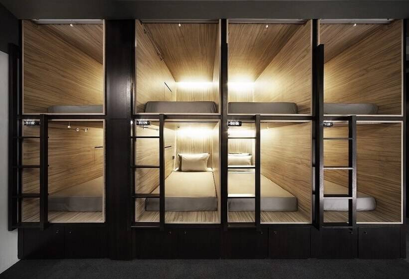 تختخواب در اتاق مشترک, The Pod At Beach Road Boutique Capsule