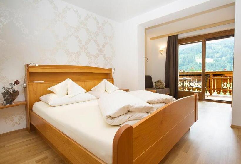 חדר סטנדרט עם מרפסת, Der Paternwirt