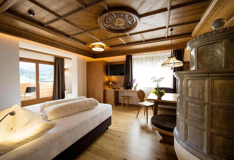 Apartamento 1 Dormitório, Der Paternwirt