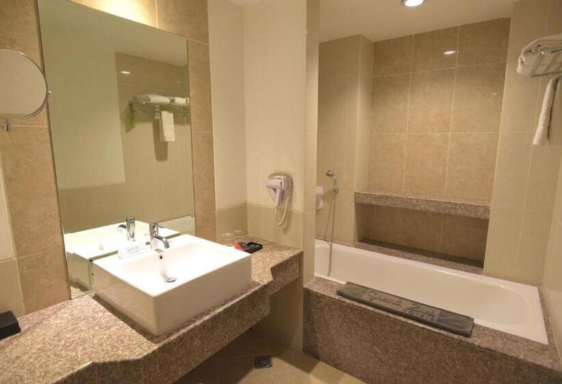 חדר אקזקיוטיב, Grand Zuri Dumai