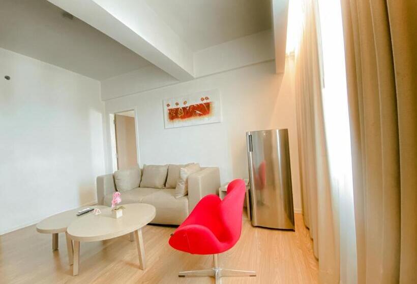 סוויטה, Grand Zuri Dumai