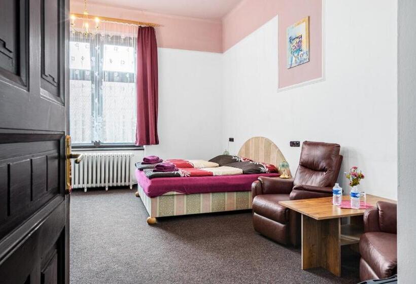 Номер Стандарт, Obecní Dům