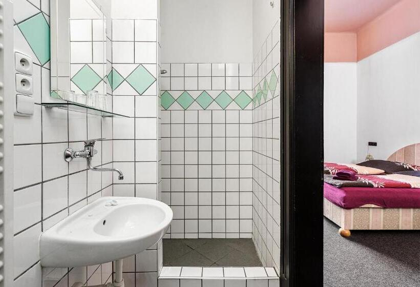 标准间, Obecní Dům