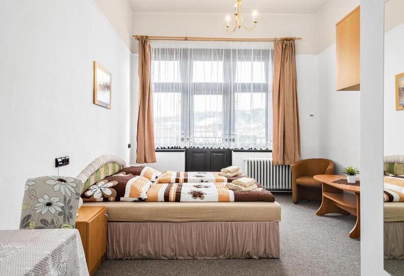 Номер Стандарт, Obecní Dům