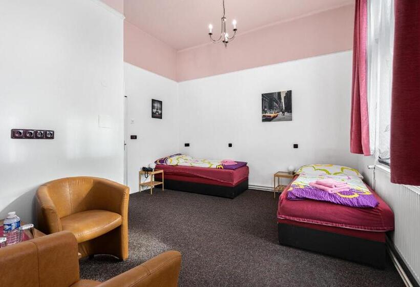 四人标准间, Obecní Dům