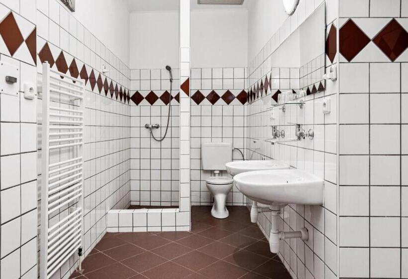 Quarto Quádruplo Estandar, Obecní Dům