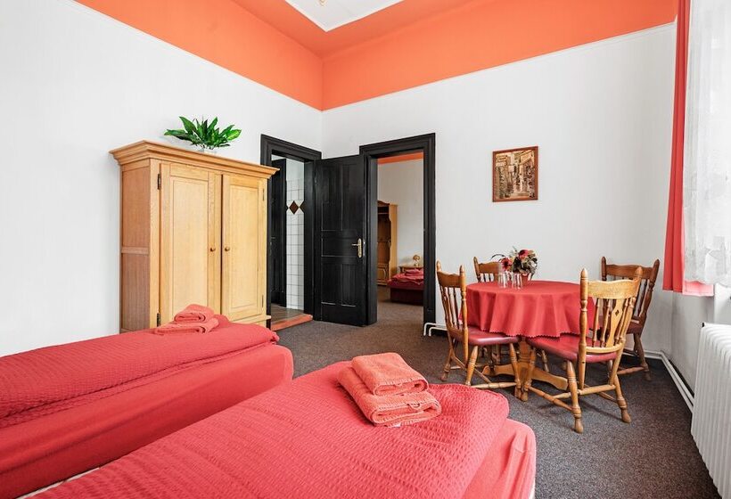 Четырехместный Номер Стандарт, Obecní Dům