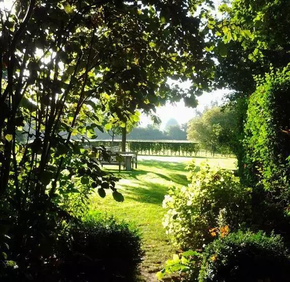 Standard Triple Room Garden View, Restaurant Oortjeshekken