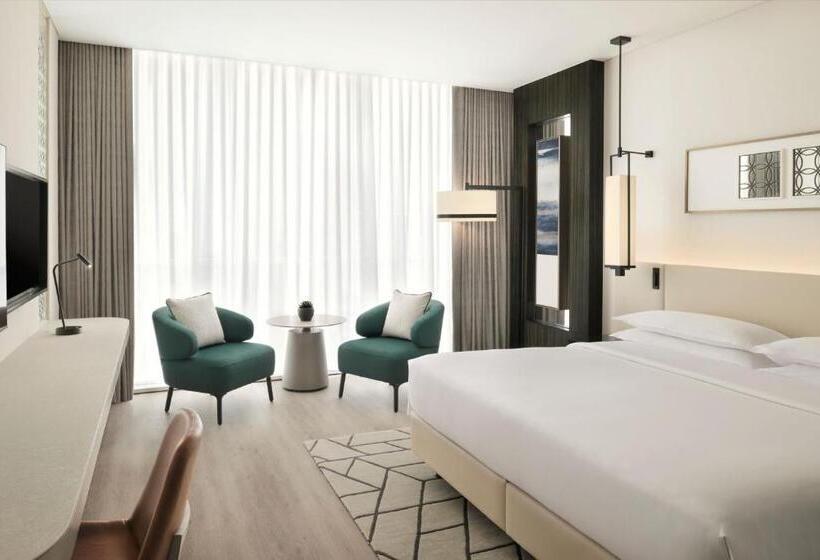 带大床的豪华间, Sheraton Grand Hotel, Dubai