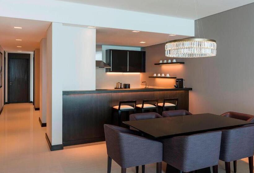 Апартаменты 3 Спальни, Sheraton Grand Hotel, Dubai