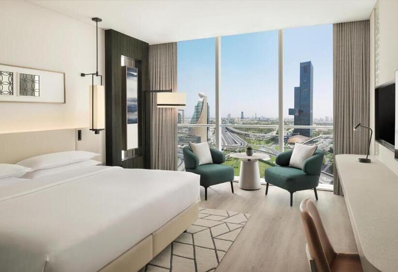 带观景和大床的豪华房间, Sheraton Grand Hotel, Dubai