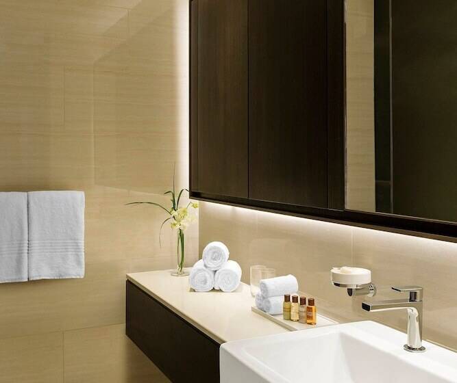 带3个卧室的公寓, Sheraton Grand Hotel, Dubai