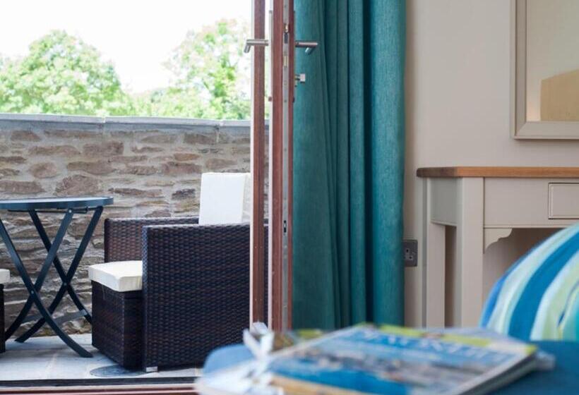 デラックスルーム, The Horn Of Plenty