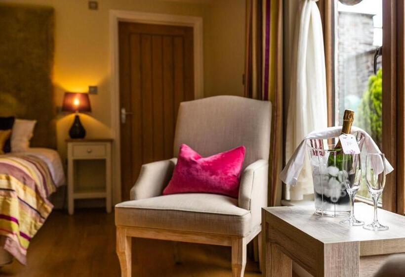 デラックスルーム, The Horn Of Plenty