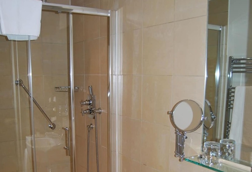 ベーシックルーム, The Horn Of Plenty