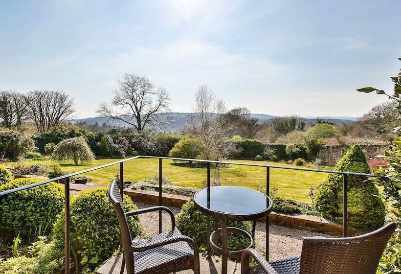 ベーシックルーム, The Horn Of Plenty