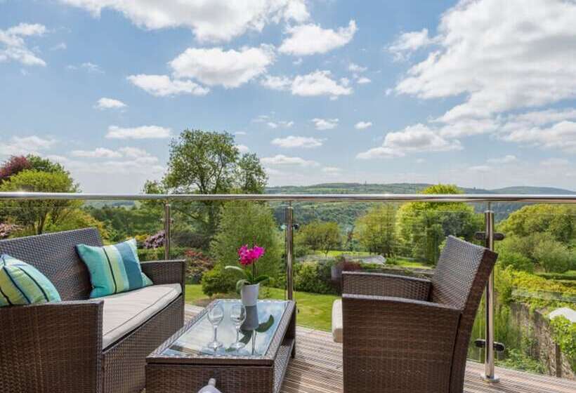 スーペリアールーム, The Horn Of Plenty