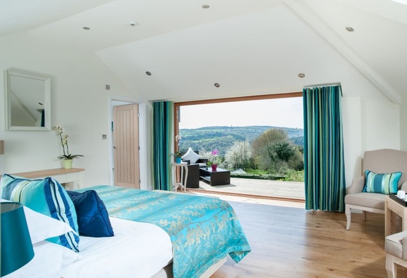 スーペリアールーム, The Horn Of Plenty