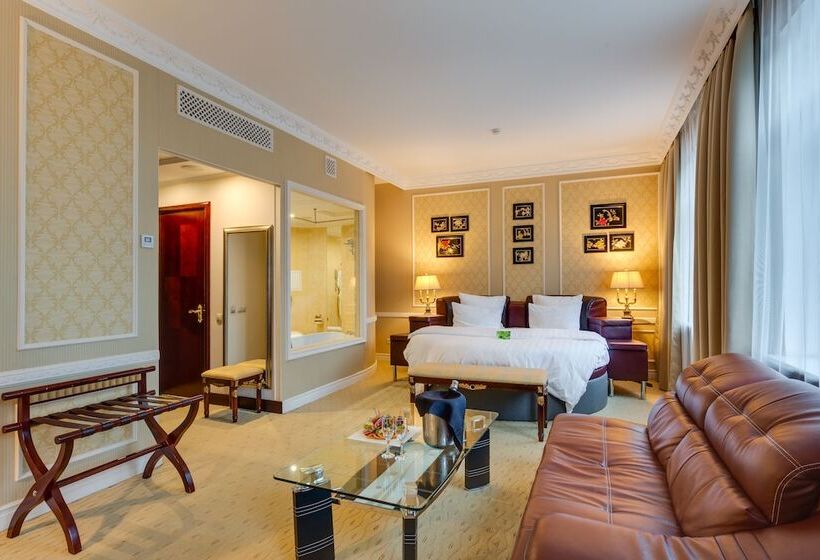 استودیوی استاندارد, The Rooms Boutique