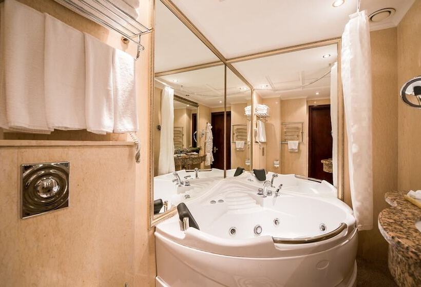 آپارتمان 2 خوابه, The Rooms Boutique