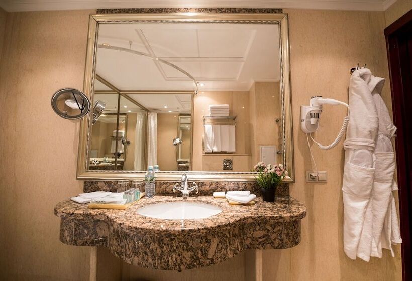 آپارتمان 2 خوابه, The Rooms Boutique