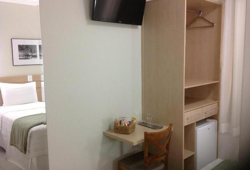 اتاق استاندارد, Upper