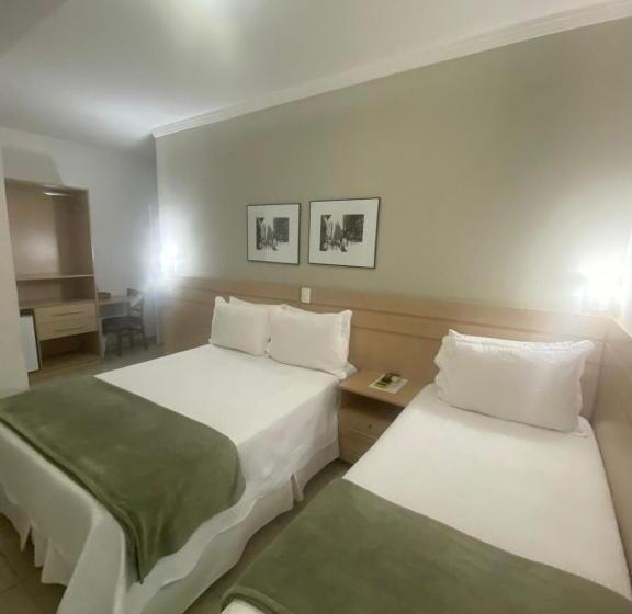 اتاق خانوادگی, Upper