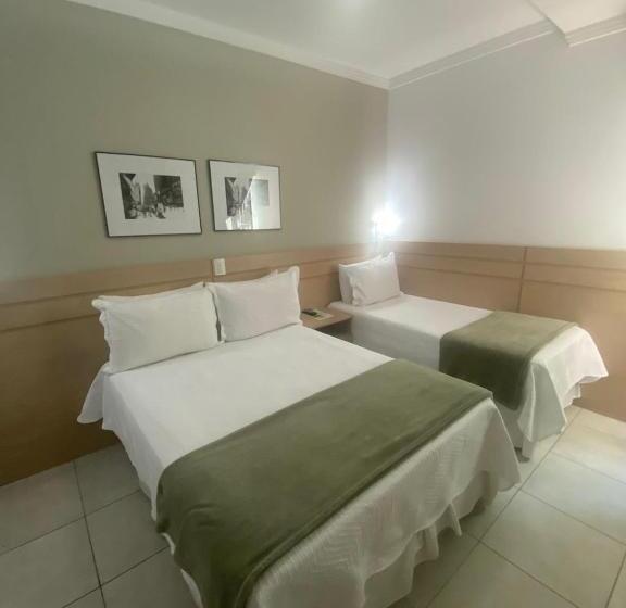 اتاق خانوادگی, Upper