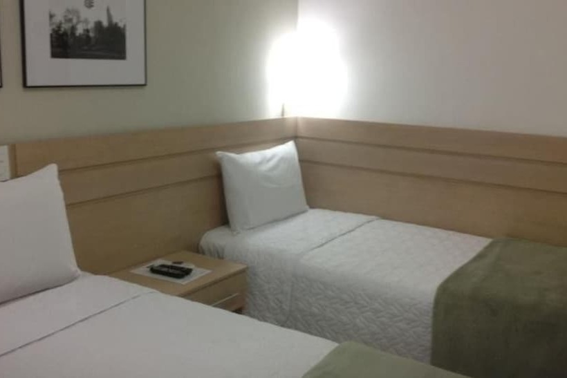 اتاق استاندارد سه نفره, Upper